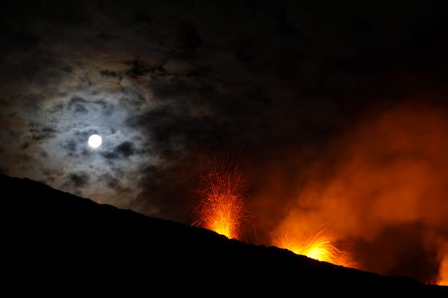 eruption-du-piton-de-la-fournaise-le-4-fevrier-2015-18
