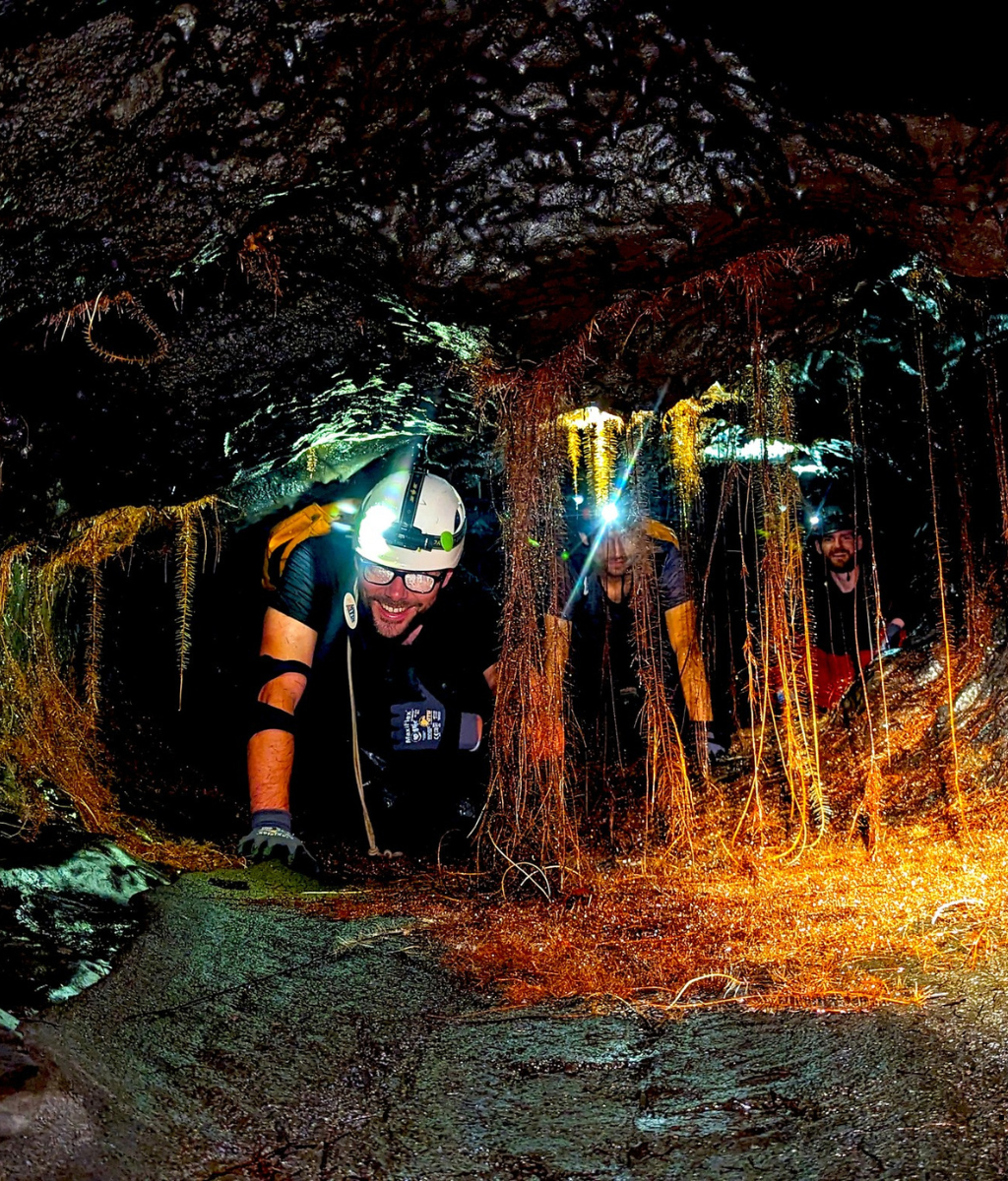 Exploration tunnels de lave 2004