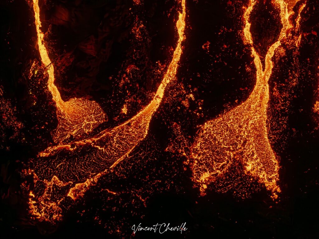 L'île de la Réunion s'agrandit VolcanoExplorer.re Vincent CHEVILLE