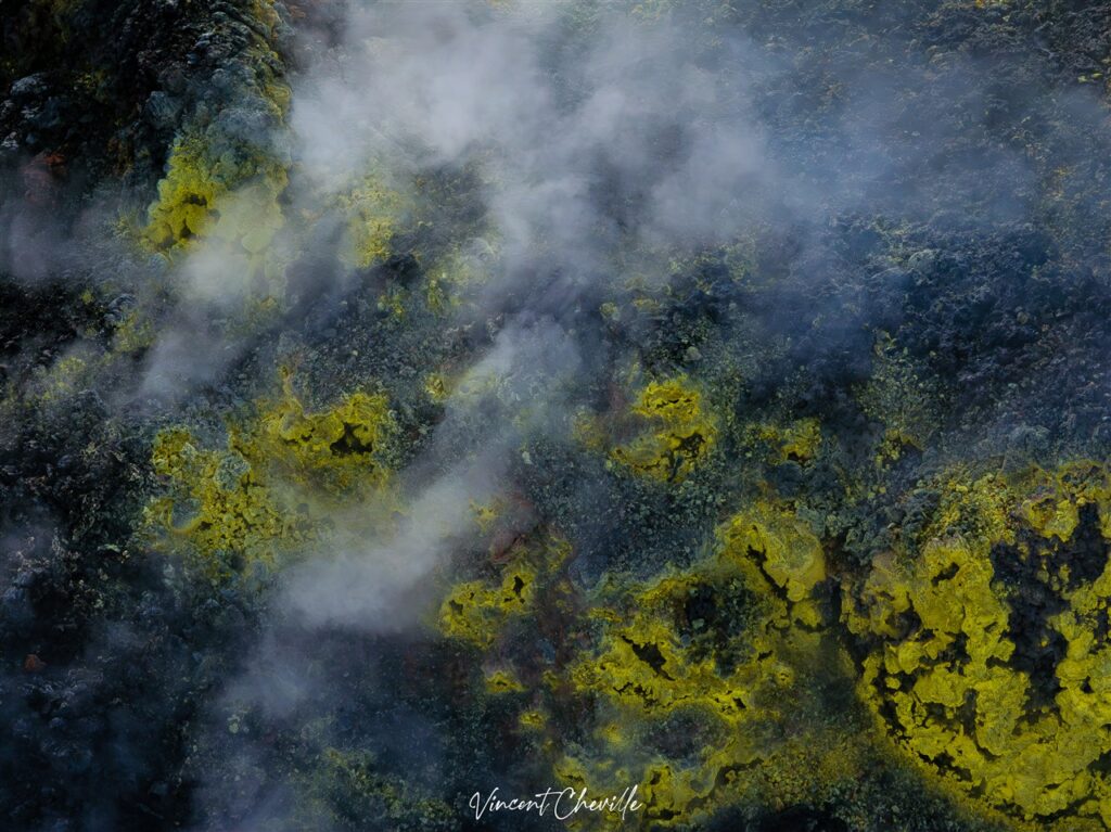 Eruption Volcanique au Piton de la Fournaise mars 2026