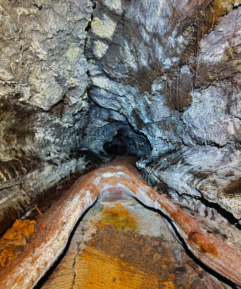 Tunnel de lave Caverne Gendarmes
